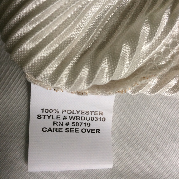 Notations Golden Metallic Cap Sleeve Ribbed Shell NWOT - Picture 7 of 8